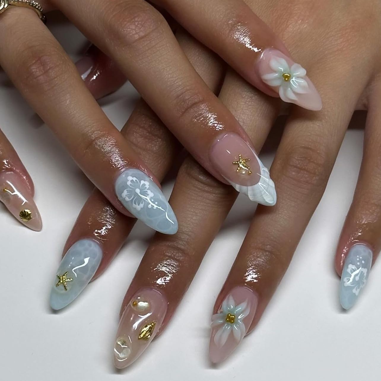 Almond Press on Nails Medium Fake Nails 3D Flower French Tip False Nails for Women
| Water Ripple Glossy Glue on Nails